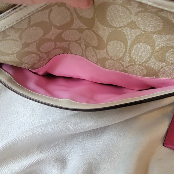 Coach Chelsea Heritage Tote with Matching Wristlet & Card Holder - Picture 9 of 15